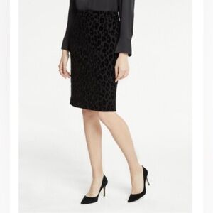 Ann Taylor Black Heart Pattern Pencil Skirt
